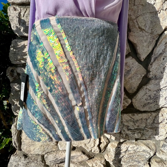 NWT Marciano Sequin Mini Skirt Size 8 - Picture 6 of 14